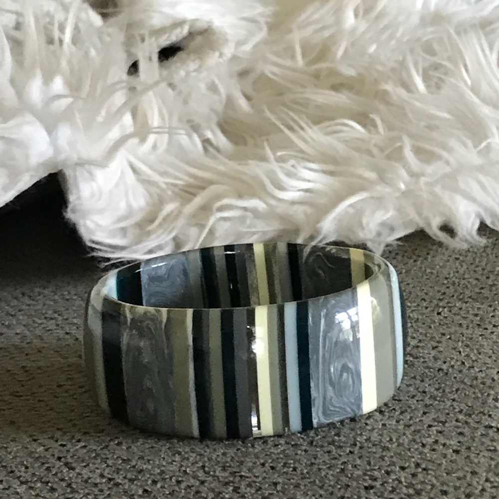 Bangle bracelet - Picture 3 of 7